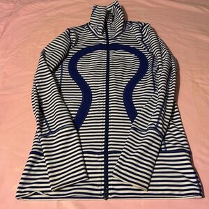 Lululemon sweatshirt with zipper for women size 8